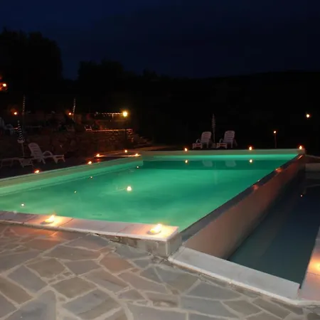 Borgo Sanguineto تورو سول تراسيمينو